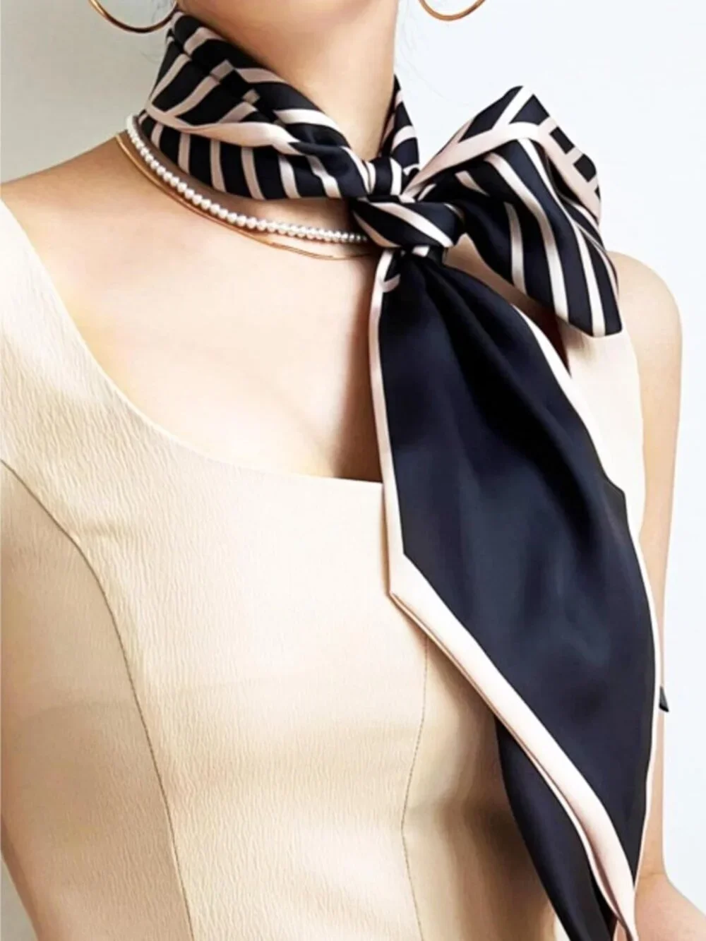 Women's  Black Gold Twill Fashion Elegant Oblique Angle  Scarves Bag Scarfs